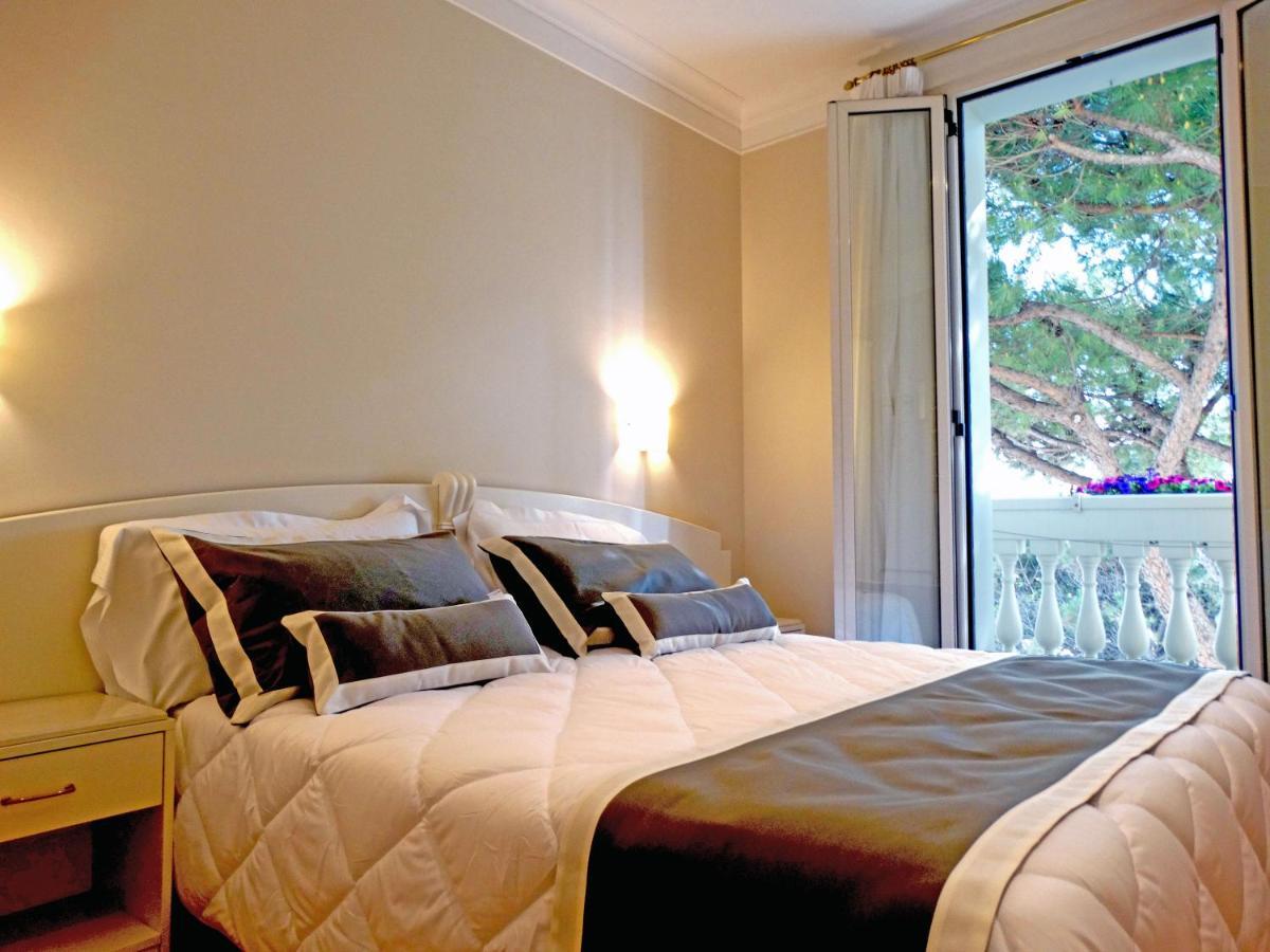 Novecento Suite Hotel Ричоне Екстериор снимка
