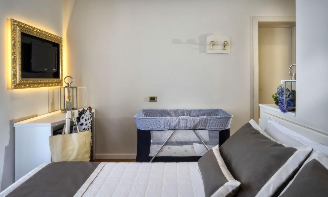 Novecento Suite Hotel Ричоне Екстериор снимка
