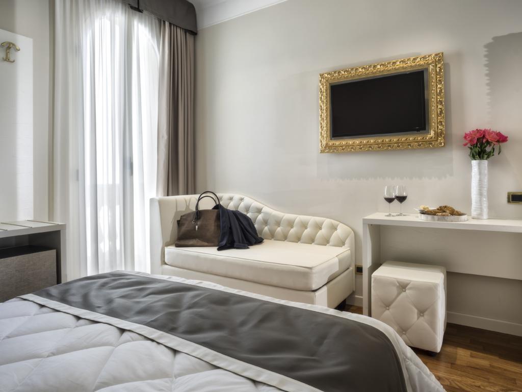 Novecento Suite Hotel Ричоне Екстериор снимка