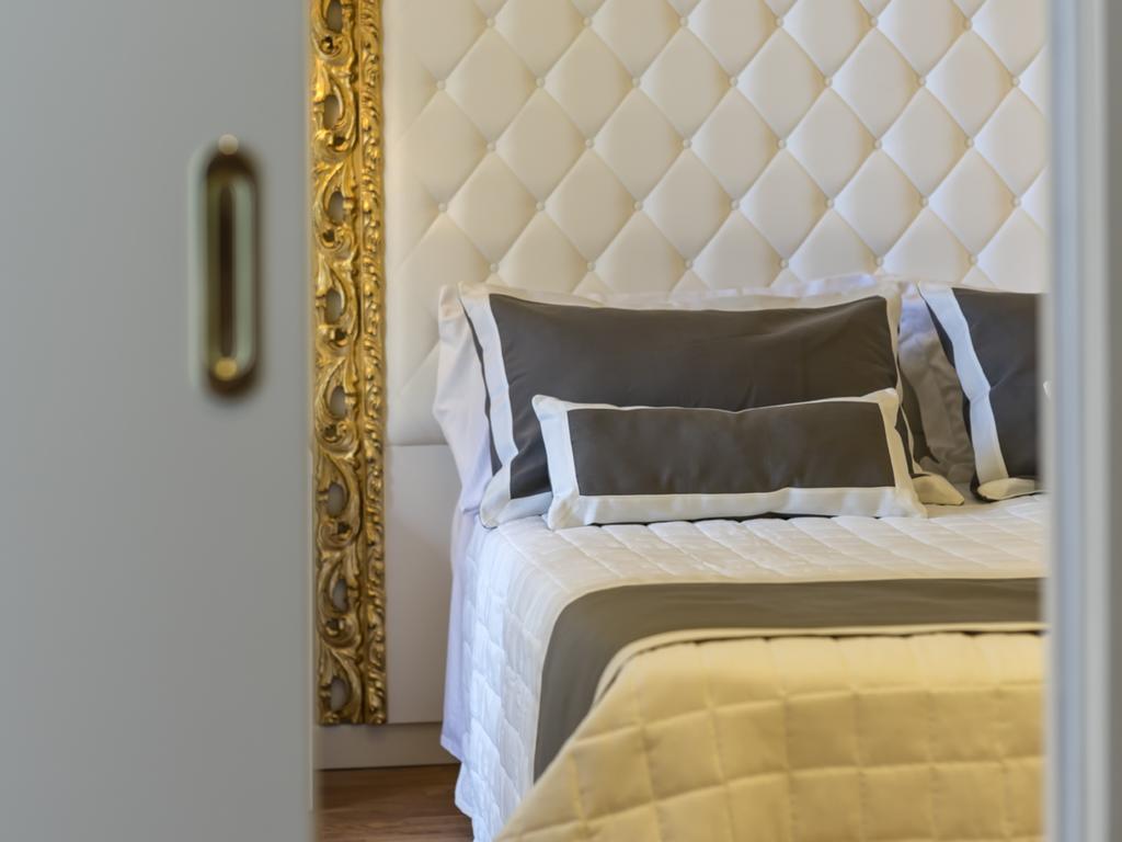 Novecento Suite Hotel Ричоне Екстериор снимка