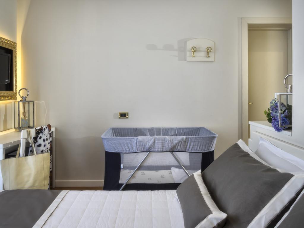 Novecento Suite Hotel Ричоне Екстериор снимка