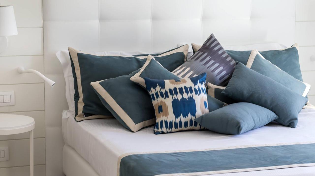 Novecento Suite Hotel Ричоне Екстериор снимка