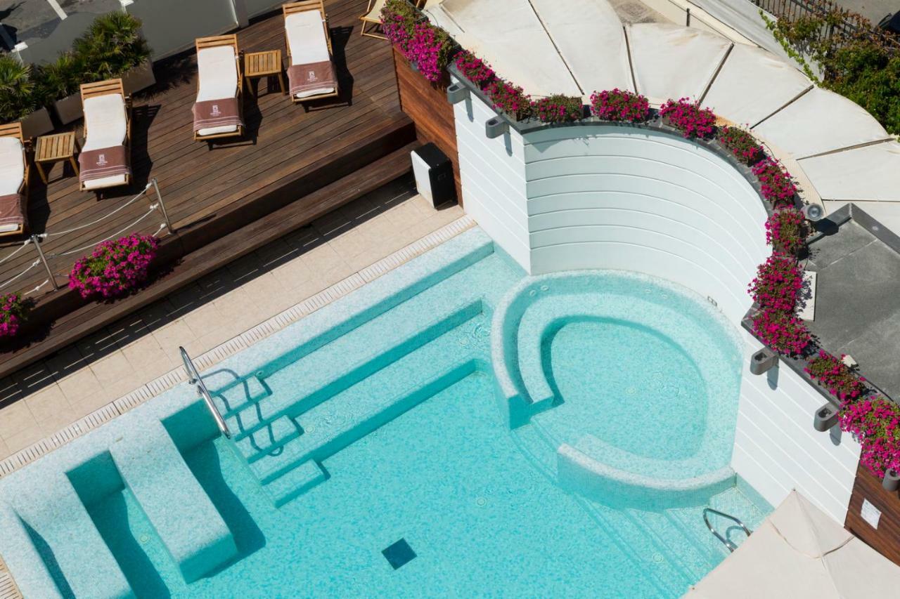 Novecento Suite Hotel Ричоне Екстериор снимка